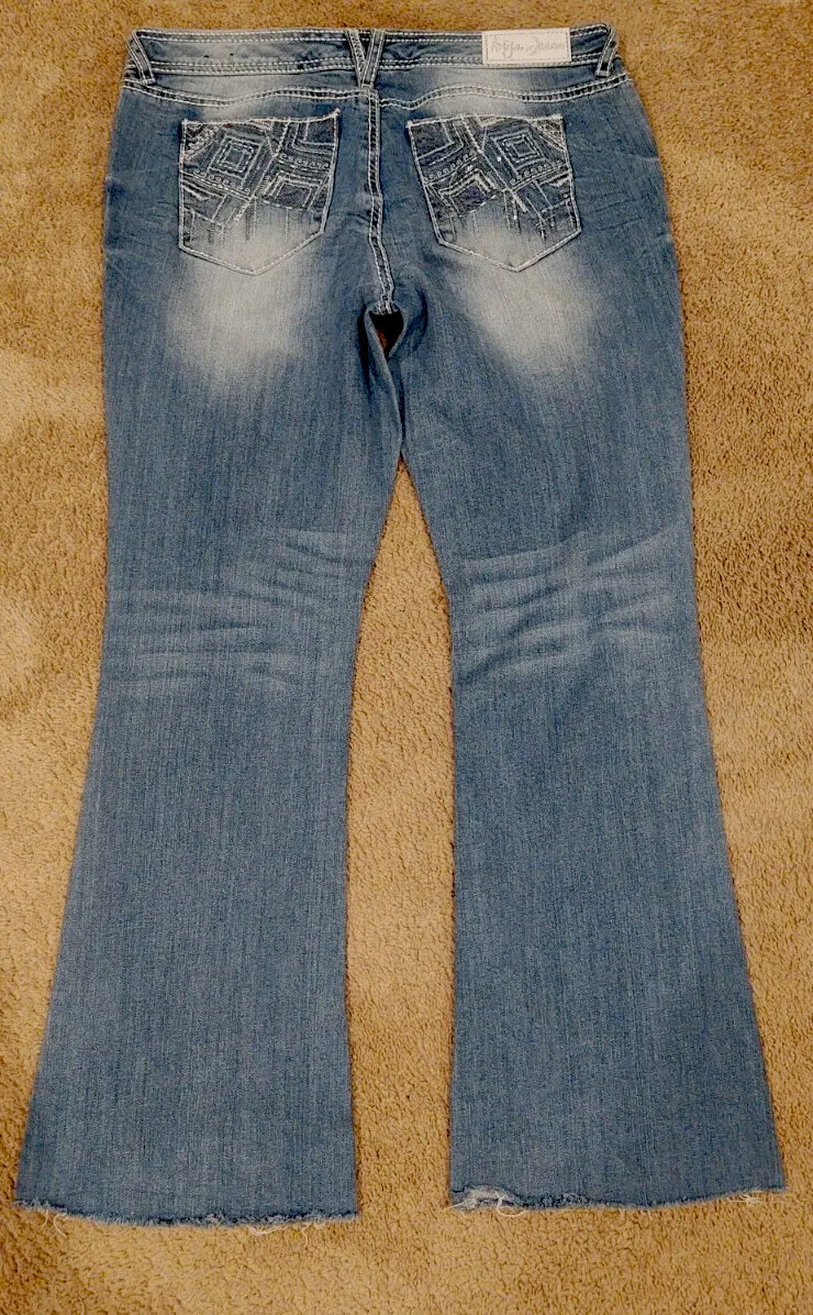 Ariya Jeans Women's Size 13/14 Embellished Stretch Bootcut