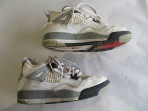retro 4 grey and white