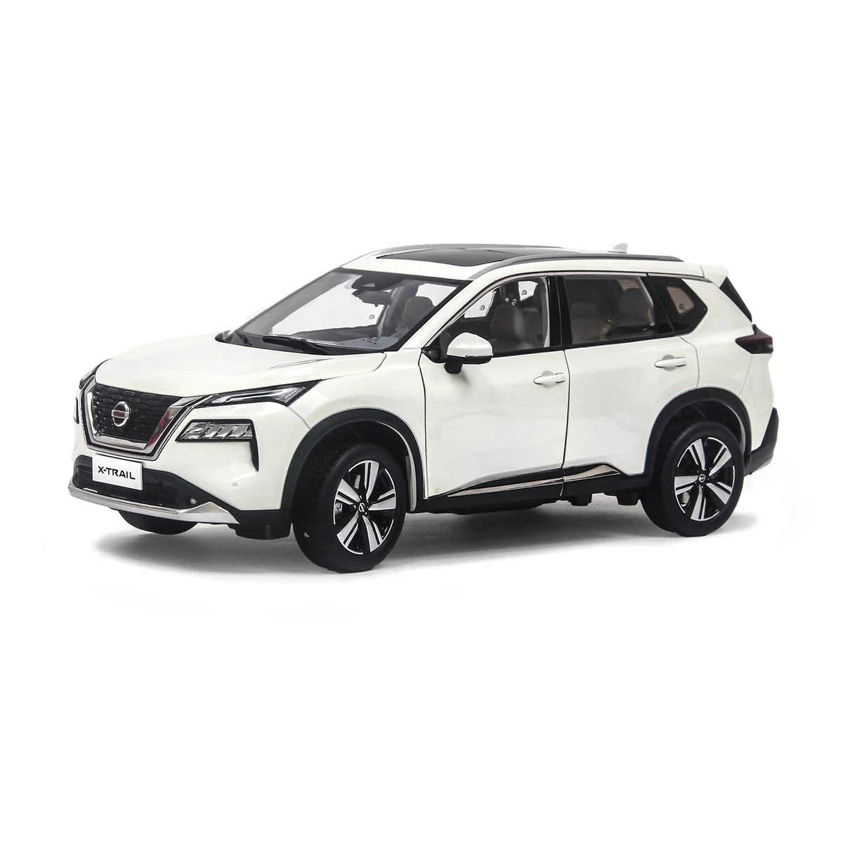 1:18 Scale Paudi Nissan X-trail 2022 White Diecast Model Car Gift