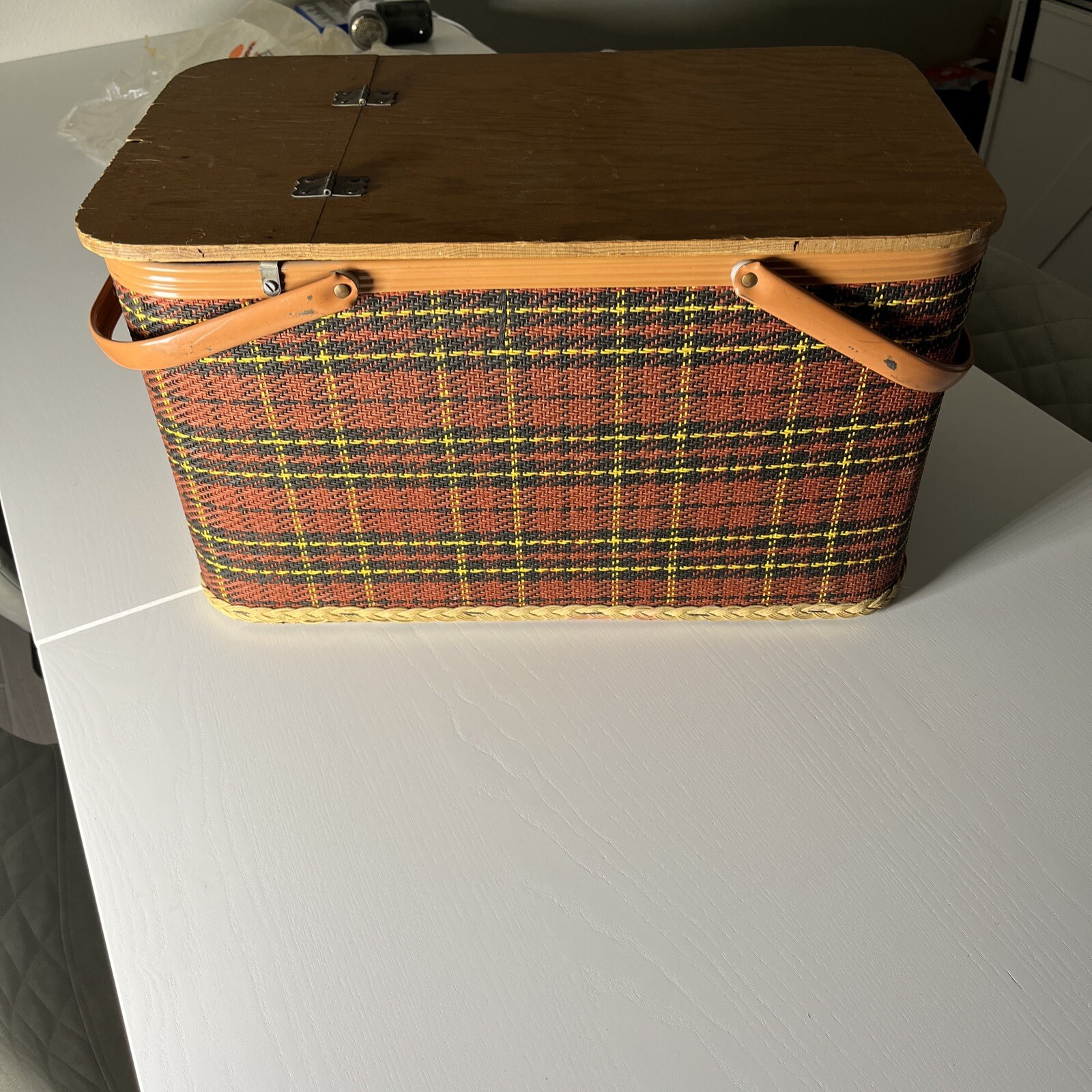 Vintage Redmon Peru Indiana Red Plaid Picnic Basket with Vtg Sterile