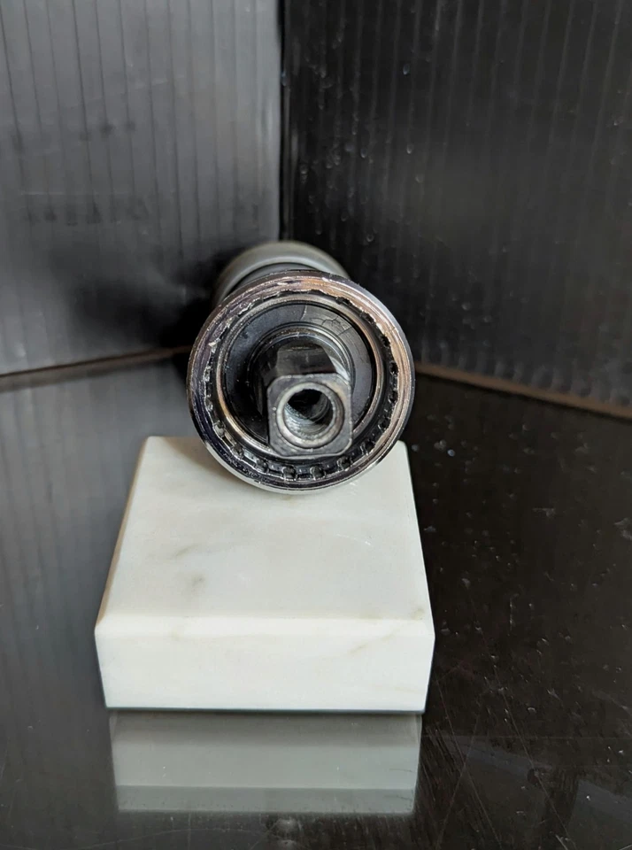 Shimano Bottom Bracket Bb-UN52 68mm X  113mm, BC 1.37x24 Made In Japan - Image 4 of 4