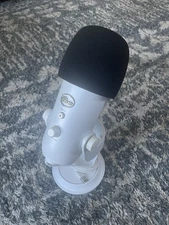 Logitech for Creators Blue Yeti Premium USB Gaming Microphone for Streaming