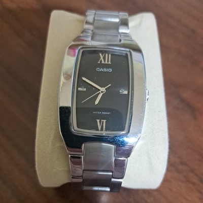 Men's Casio silver coloured Stainless Steel watch with stainless steel bracelet.