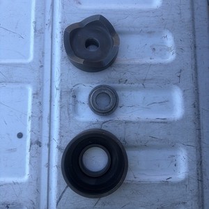 Greenlee 3-1/2" Conduit Knockout Punch and die with spacer 