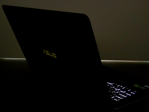 Gaming Laptop Asus ZenBook/Intel i7/2TB SSD/16GB RAM/4GB NVIDIA/4K/Windows 11 - Photo 10/16