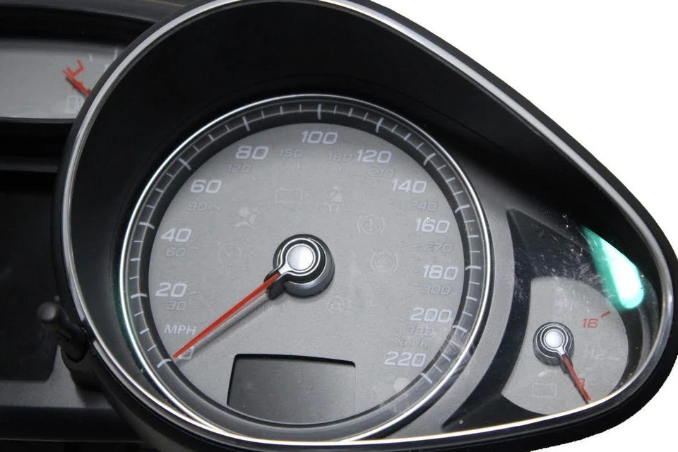Speedometer AUDI R8 14 15 - Imagem 2 de 4