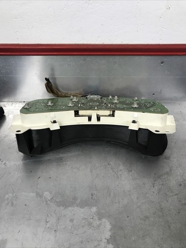 1999 - 2002 SILVERADO SIERRA TAHOE INSTRUMENT GAUGE CLUSTER SPEEDOMETER OEM - Picture 9 of 13