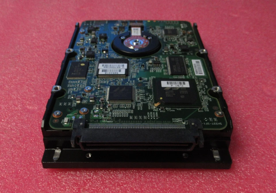 IBM Hitachi 146GB 10K SCSI U320 3.5" Hot Swap Hard Drive 17R6324 HUS103014FL3800 - Image 4 of 4