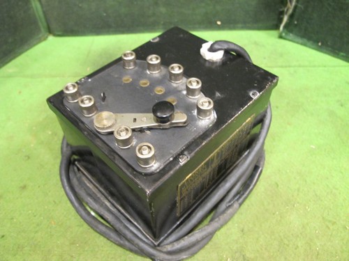 CLEANLIONEL MULTIVOLT TYPE T TRANSFORMER 100 W- 110 VOLTS -60 CYCLES - TESTED - Picture 12 of 13