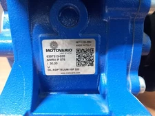 Motovario Worm Gear Reducer, model 637313-035 NMRV-P-075