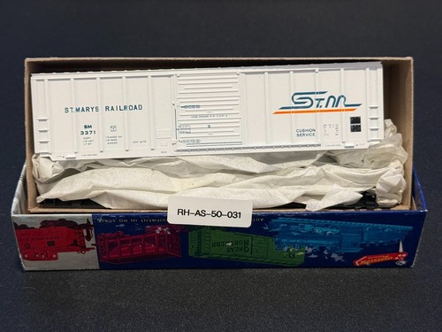 Roundhouse MDC HO 50' PS Ribside Box Car St Marys Railroad #3371 sin montar | Zustand: New