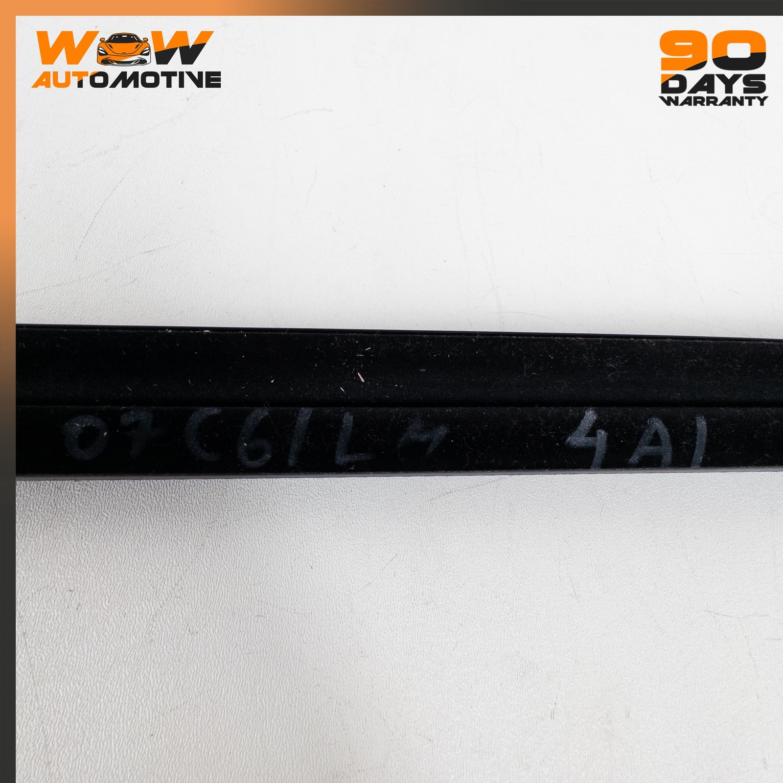 05-13 CHEVROLET CORVETTE C6 FRONT LEFT DOOR BELT MOULDING WEATHER STRIPPING OEM