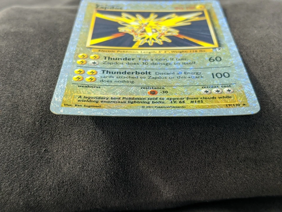 Zapdos 19/110 Legendary Collection Reverse Holo - Image 4 of 4