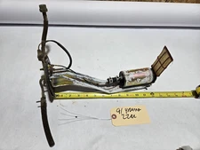 91 TOYOTA PICKUP TRUCK 4RUNNER 4X4 FUEL PUMP HANGER MOUNTING BRACKET 22RE OEM