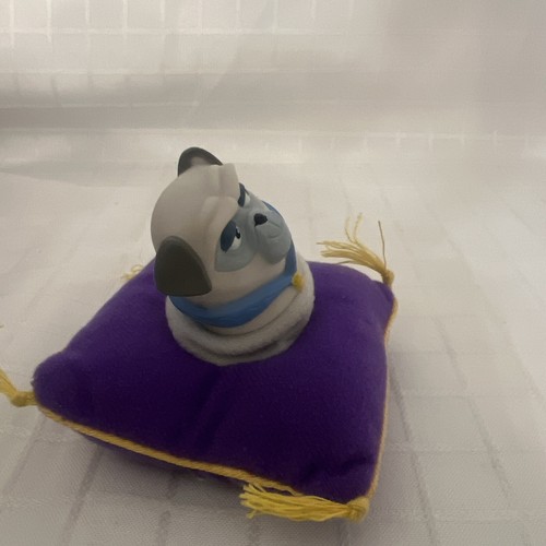 Burger King Toy Disney Pocahontas Percy The Pug On Plush Pillow Finger Puppet - Imagen 6 de 8