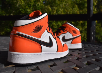 NIKE エアジョーダン Nike Air Jordan 1 Mid SE GS 'Turf Orange' 2021 BQ6931-802
