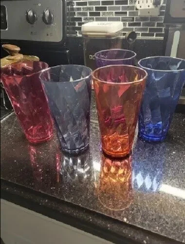Juego de 8 vasos de agua reutilizables de plástico acrílico Optix de EE. UU. Joya Foto 2 de 4
