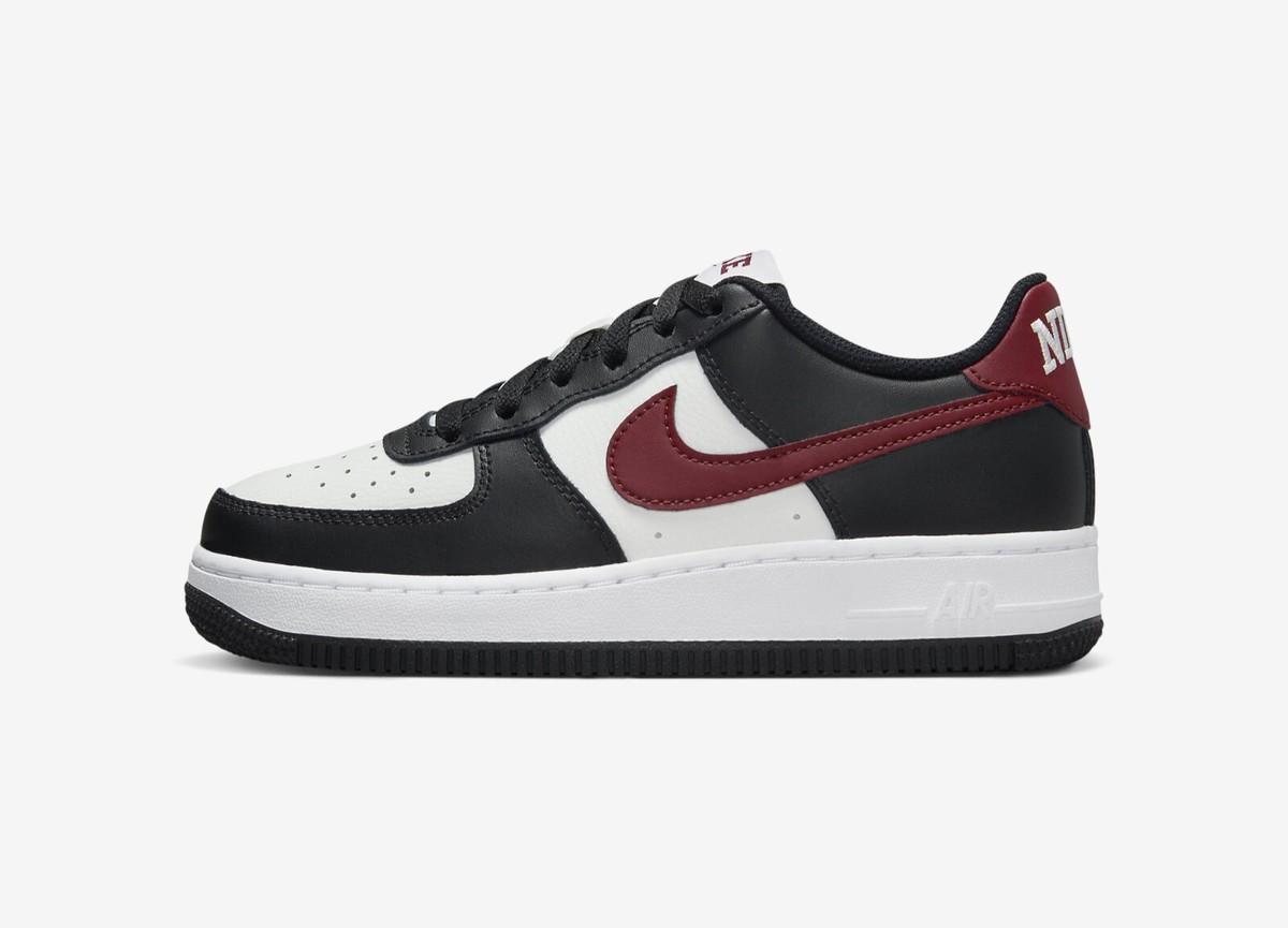 美品 Nike Air Force 1 black University red Nike Air Force 1'07 Black Dark Team Red Trainers Shoes 44