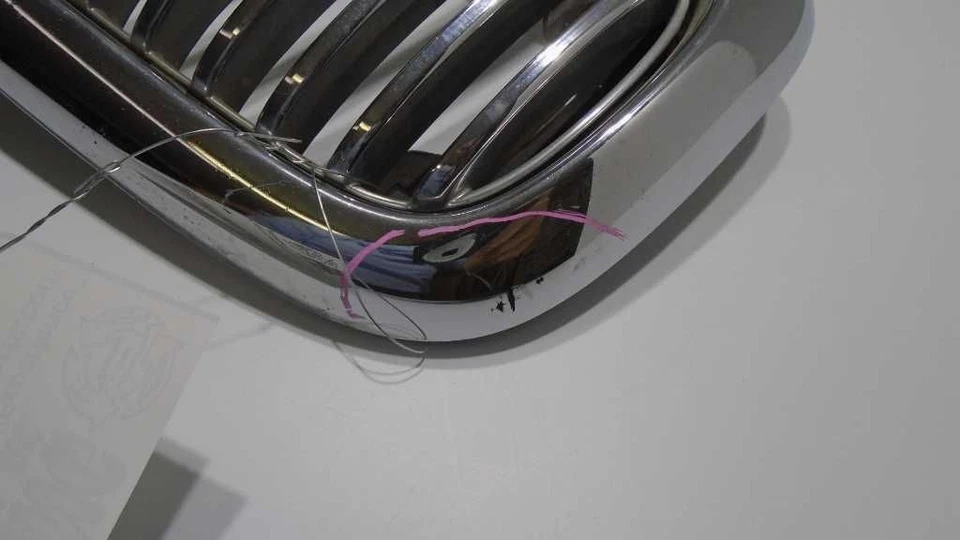 GRILLE VANDEN PLAS SUPER V8 FITS 98-03 XJ8 582519 Foto 2 de 4