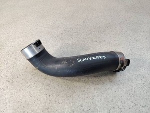 Mercedes-Benz SLK R172 2013 Diesel 150kW Schlauch Leitung Ladeluftkühler