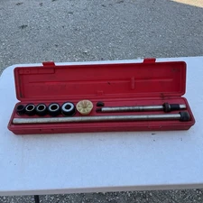 Lisle Corporation 18000 Universal Camshaft Bearing Tool in Case