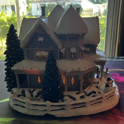 #ad Thomas Kinkade Hawthorne Village Holiday Bed amp; Breakfast Lighted Christmas Villa $64.99