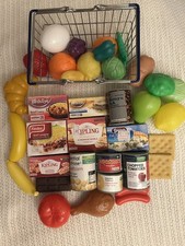 KIDS METAL SHOPPING BASKET WITH PLAY FOOD INC BRANDED PACKETS/CANS