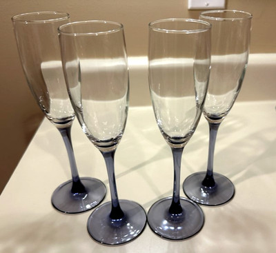 Set of 4 Luminarc Azure Champagne Flutes 