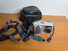 Toshiba Silver Digital Still Camera Model PDR-M60 + Memory Card & Case WORKS