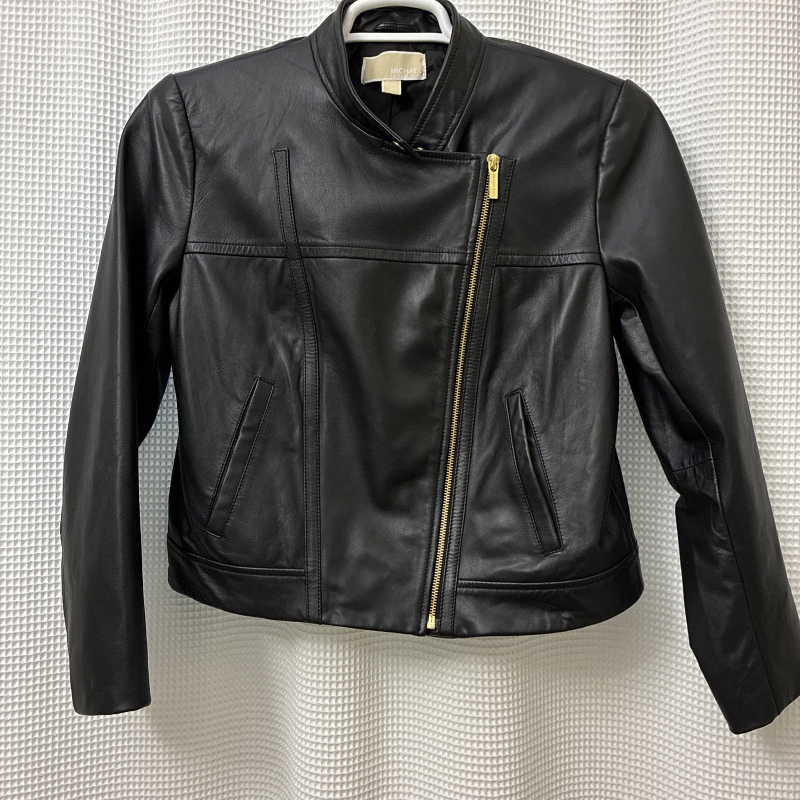 Preowned good condition. MICHAEL MICHAEL KORS REA… - image 1