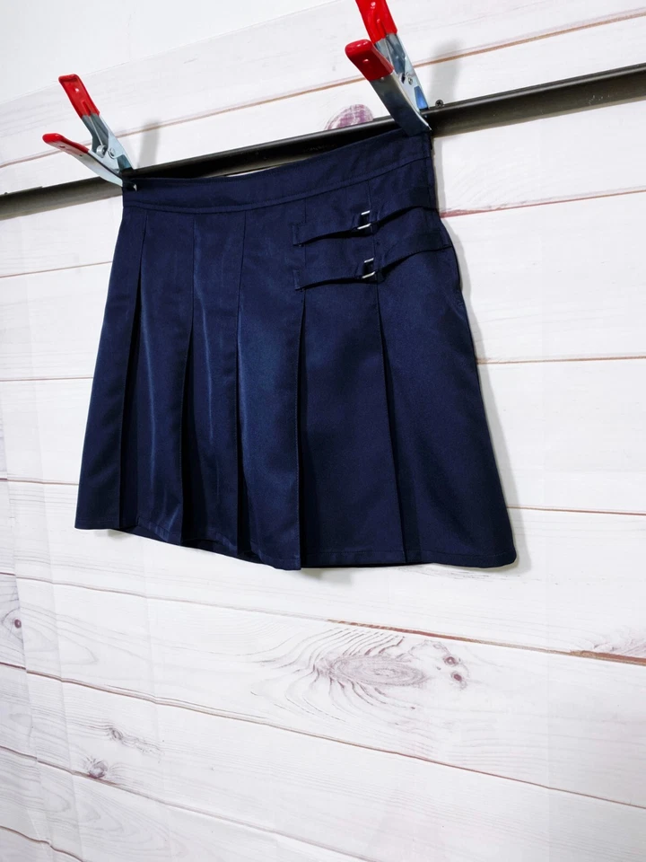 French Toast 女式短裙 16.5 码海军蓝打褶两片带短裤 — 第 3/4 张图片