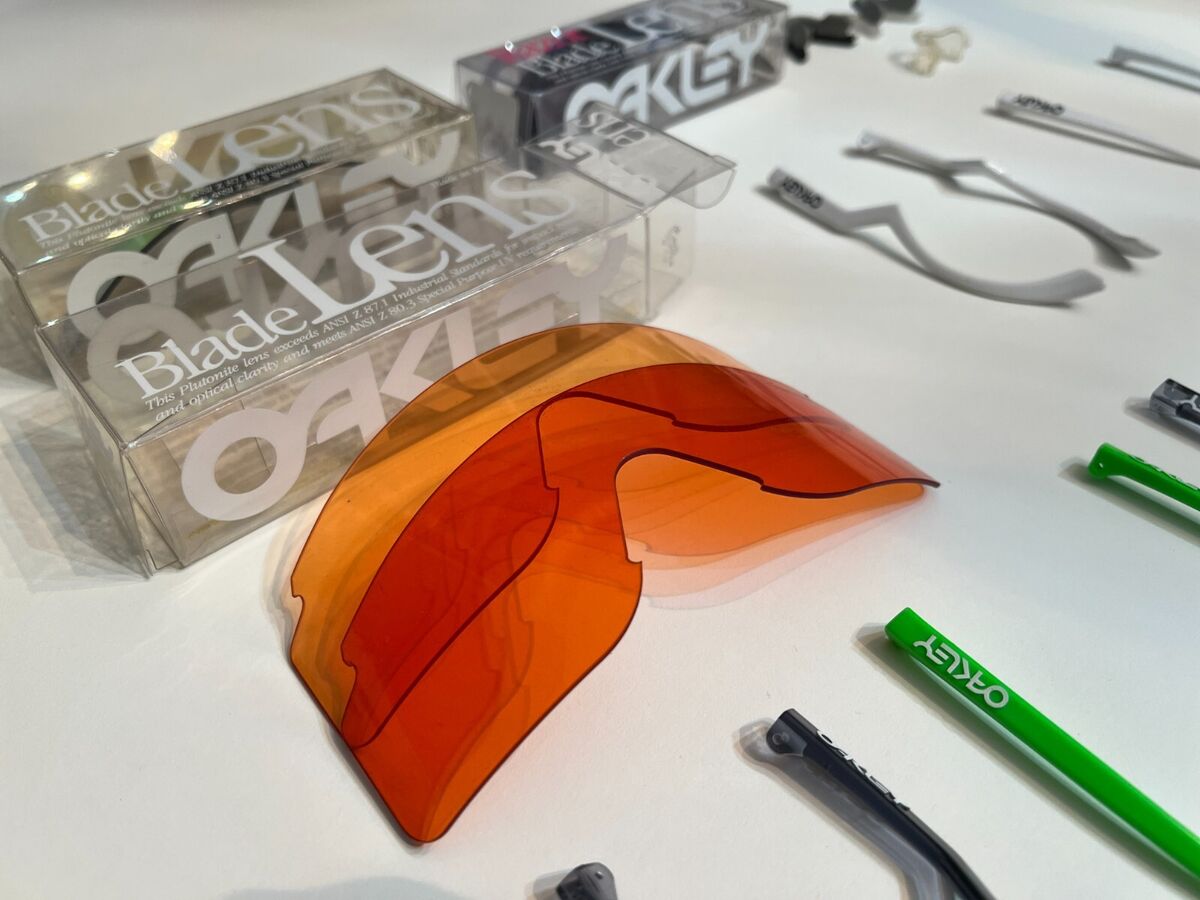 希少品 ヴィンテージ OAKLEY Razor Blades サングラス|セル 希少品 ヴィンテージ OAKLEY Razor Blades サングラス|セル