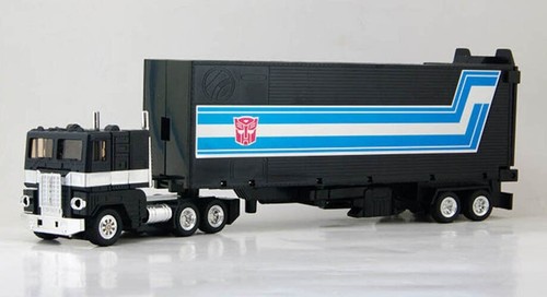 TRANSFORMERS G1 Reissue AUTOBOT Black Optimus Prime Christmas Toy New Arrive - Picture 3 of 5