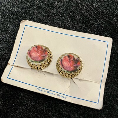 NIB Vtg WEST GERMANY Gold Tone Filigree Sugar Red Rose Pink Clip On Earrings