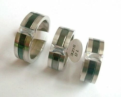 Anelli di bigiotteria neri