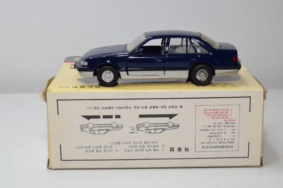 B23 1:35 金星玩具 迷你汽车 韩国 DAEWOO Prince Brougham 蓝色 完好带盒 非常罕见! — 第 2/4 张图片