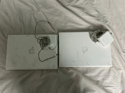 Two Apple MacBook A1181 13.3'' Laptop - White