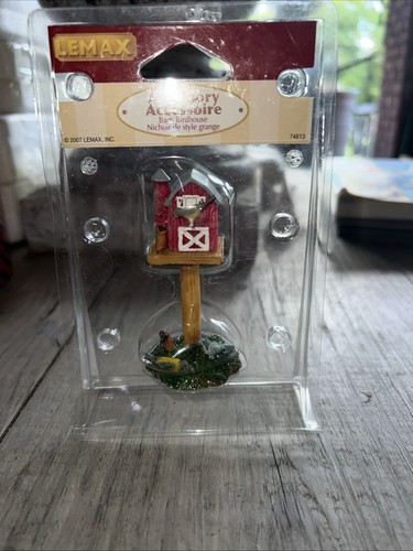 Vtg Lemax Christmas Village Accessory Barn Farm Birdhouse Retired 74613 Cute