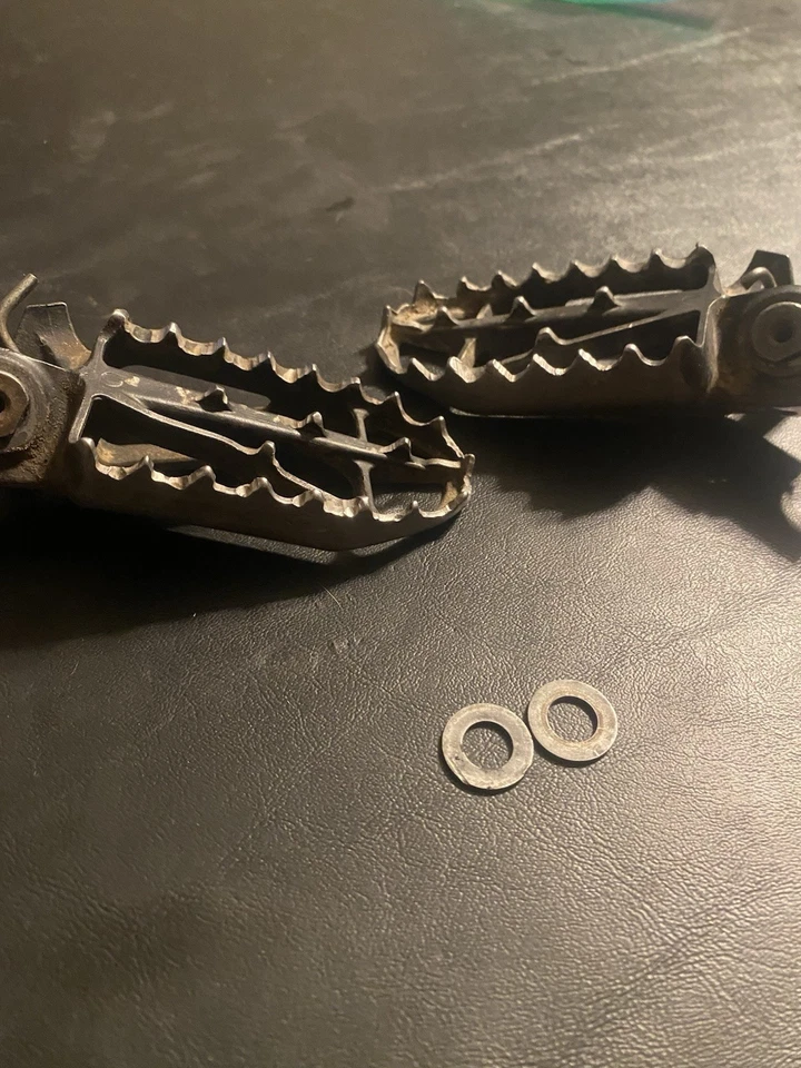 Kit de pegadas CRF450R APOIO DE PÉS GENUÍNO FABRICANTE DE EQUIPAMENTO ORIGINAL HONDA CRF 450 R (2004-2008) - Imagem 2 de 4