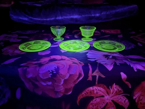 Vintage Uranium Depression Glass - Set of 5