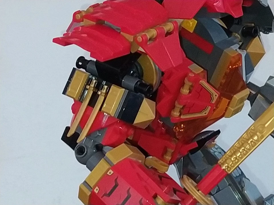 LEGO Ninjago 71720 Fire Stone Mech, foto 4 di 5