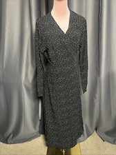 Uniqlo All Over Print With White Stars Black Wrap Around Dress Womens Large NWT 