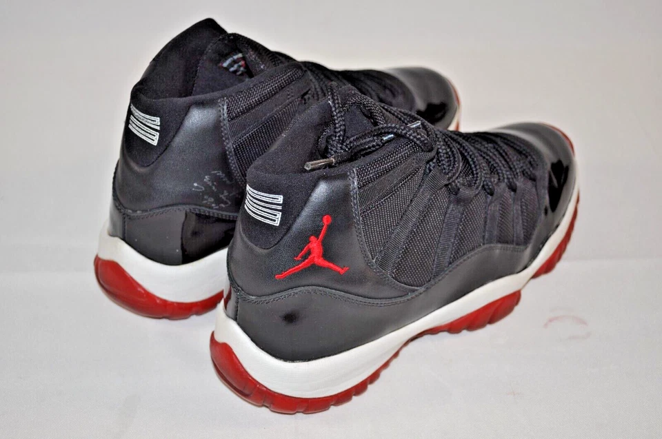 NIKE AIR JORDAN 11 XI NEGRO ROJO CRIADO MUESTRA 2001 HECHO EN TAIWÁN Talla 9 PROMO PE 23 Foto 3 de 4