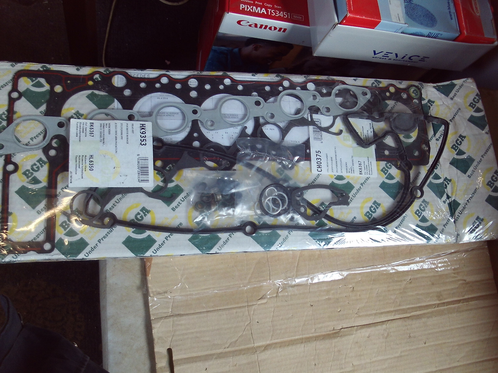 HEAD GASKET SET FOR MERCEDES BENZ 300D 3.0TD 19841993 BGA HK9353 eBay