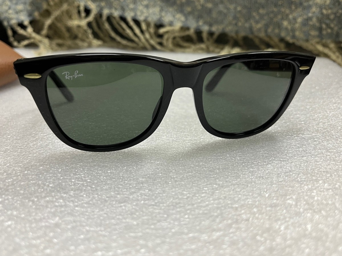 Rare Ray Ban wayfarer RB2140-A 901 54-18 3N Unisex Sunglasses Hand