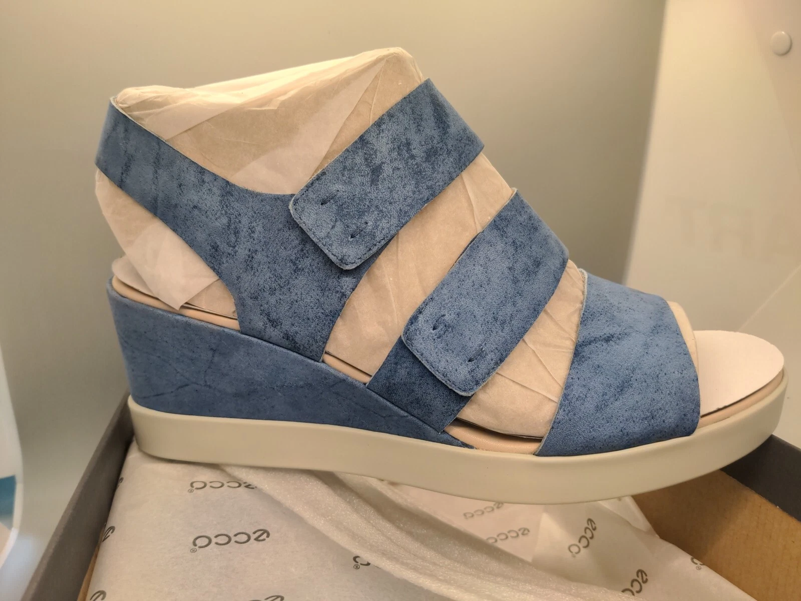 Nuovi con scatola sandali da donna Ecco zeppa taglia 41 10 10 5 blu camoscio cinturini gancio anello