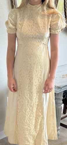 Vintage Cottagecore Wedding Dress Size 6 IVORY Muslin Lace Romantic Bridal