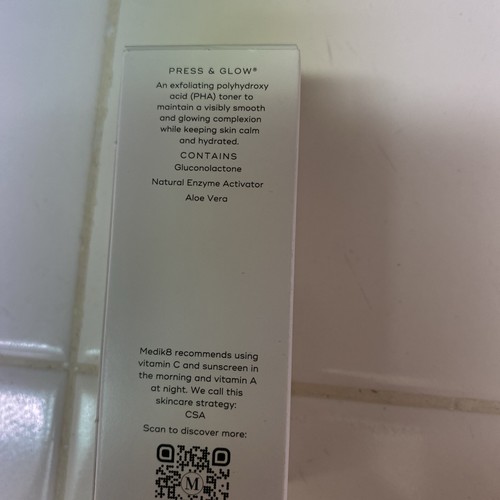 Press & Glow Daily Exfoliating PHA Tonic with Enzyme Activator - Polyhydroxy ... - Picture 3 of 4