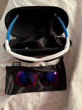 Oakley Youth Fit Sunglasses OJ9008-0758 Flak XXS Matte White Blue Kids Size