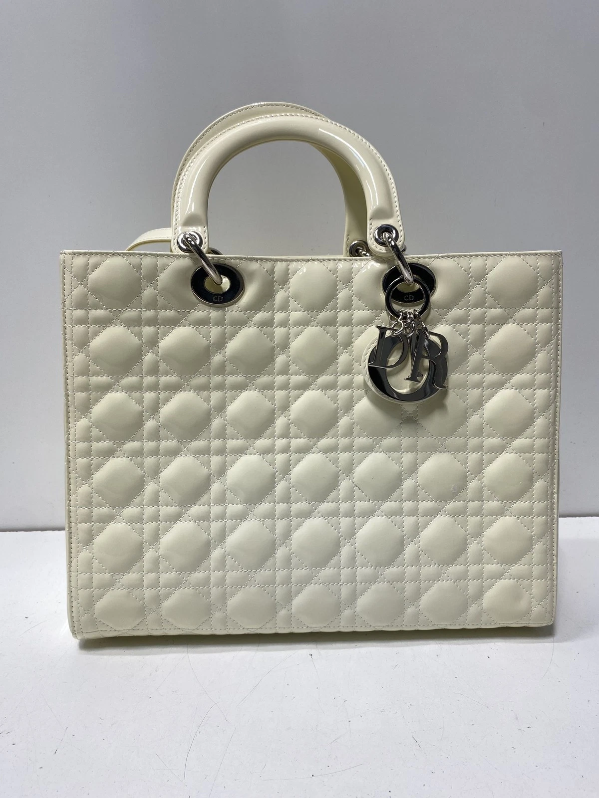 Sac à bandoulière femme Christian Dior Lady Dior blanc matelassé verni